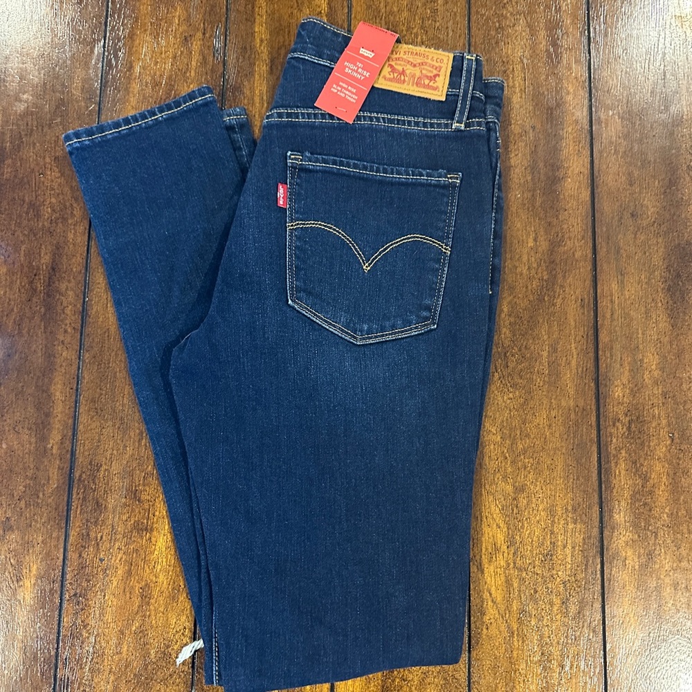 NWT Women’s Levi’s High Rise 721